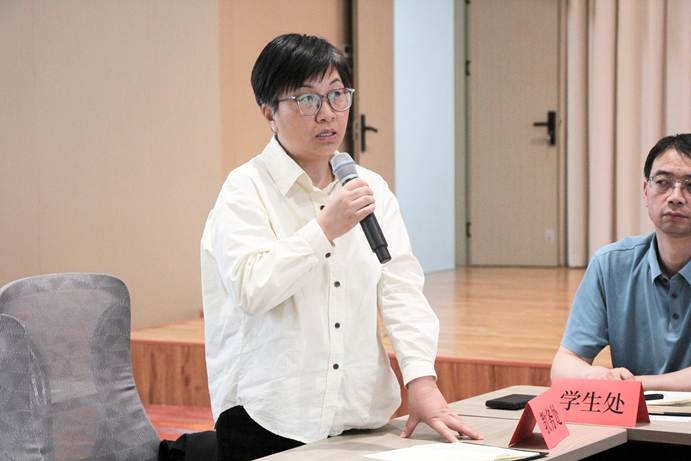 4fef2cb44315b0e5f57587434870ae7